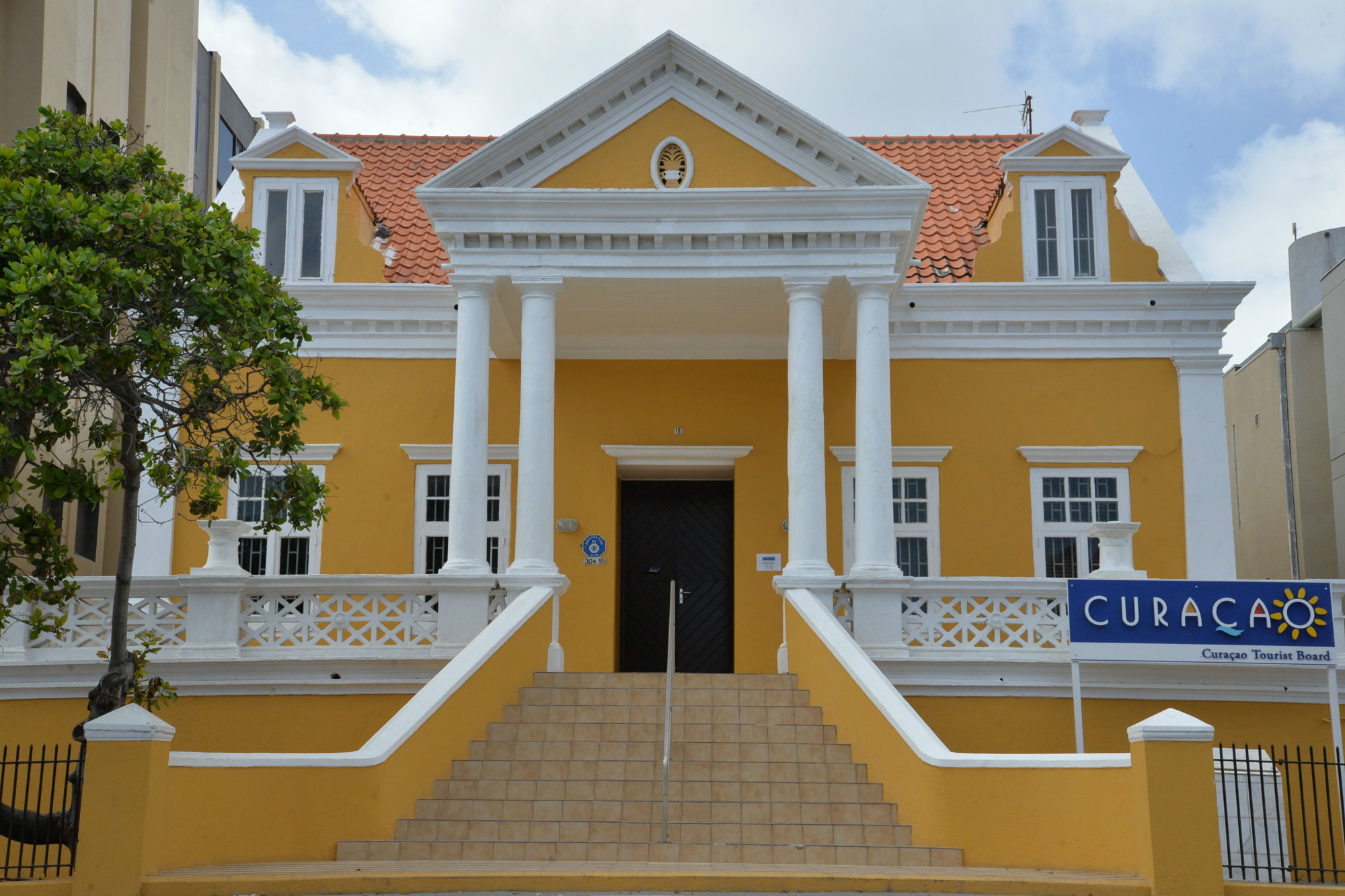Curaçao welcomed 419 thousand stayover visitors from January through November