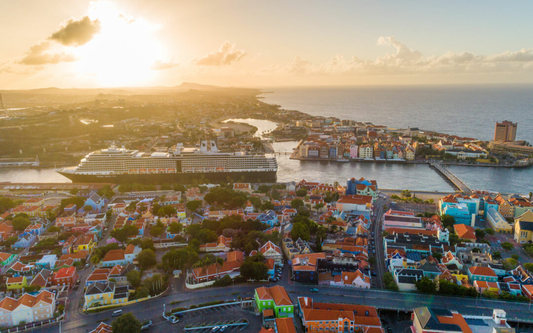 Record number of stayover arrivals in July