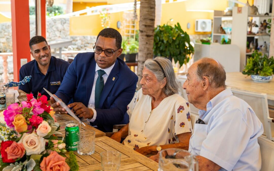 Recognition for tourist couple visiting Curaçao for 38 years